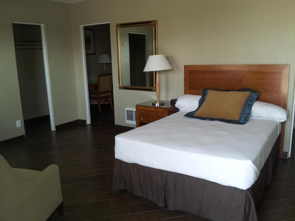 Oasis Boutique Motel Боулдер-Сити Номер фото
